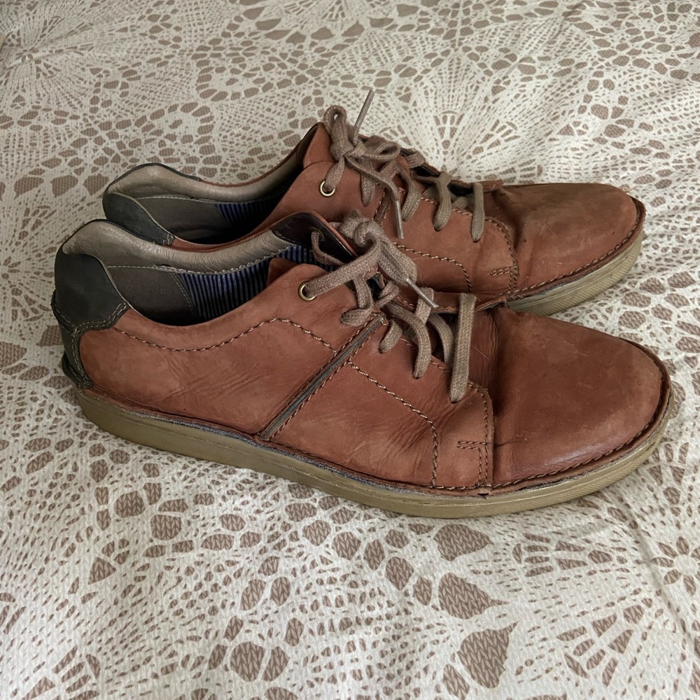 Mens Clark’s shoes